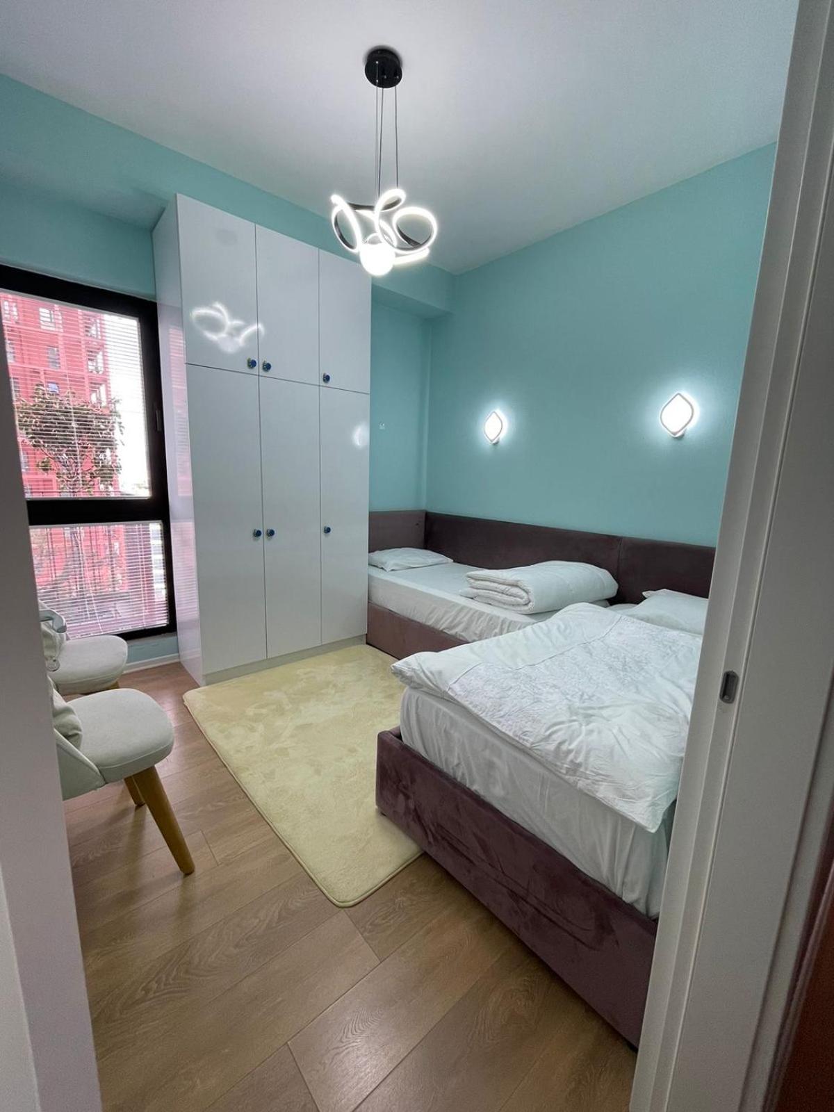 Garden Building Luxury Apartment Тирана Екстер'єр фото