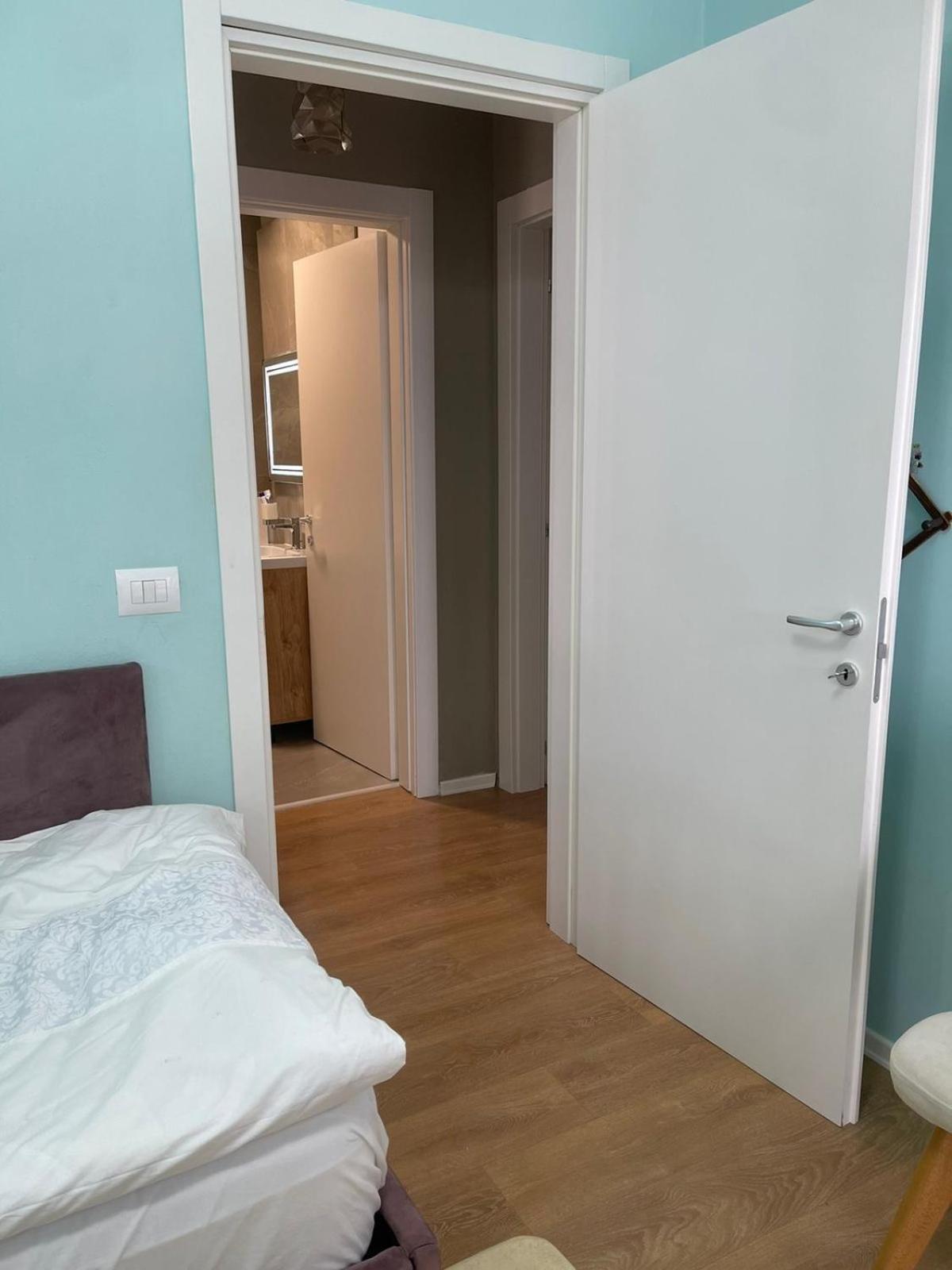 Garden Building Luxury Apartment Тирана Екстер'єр фото