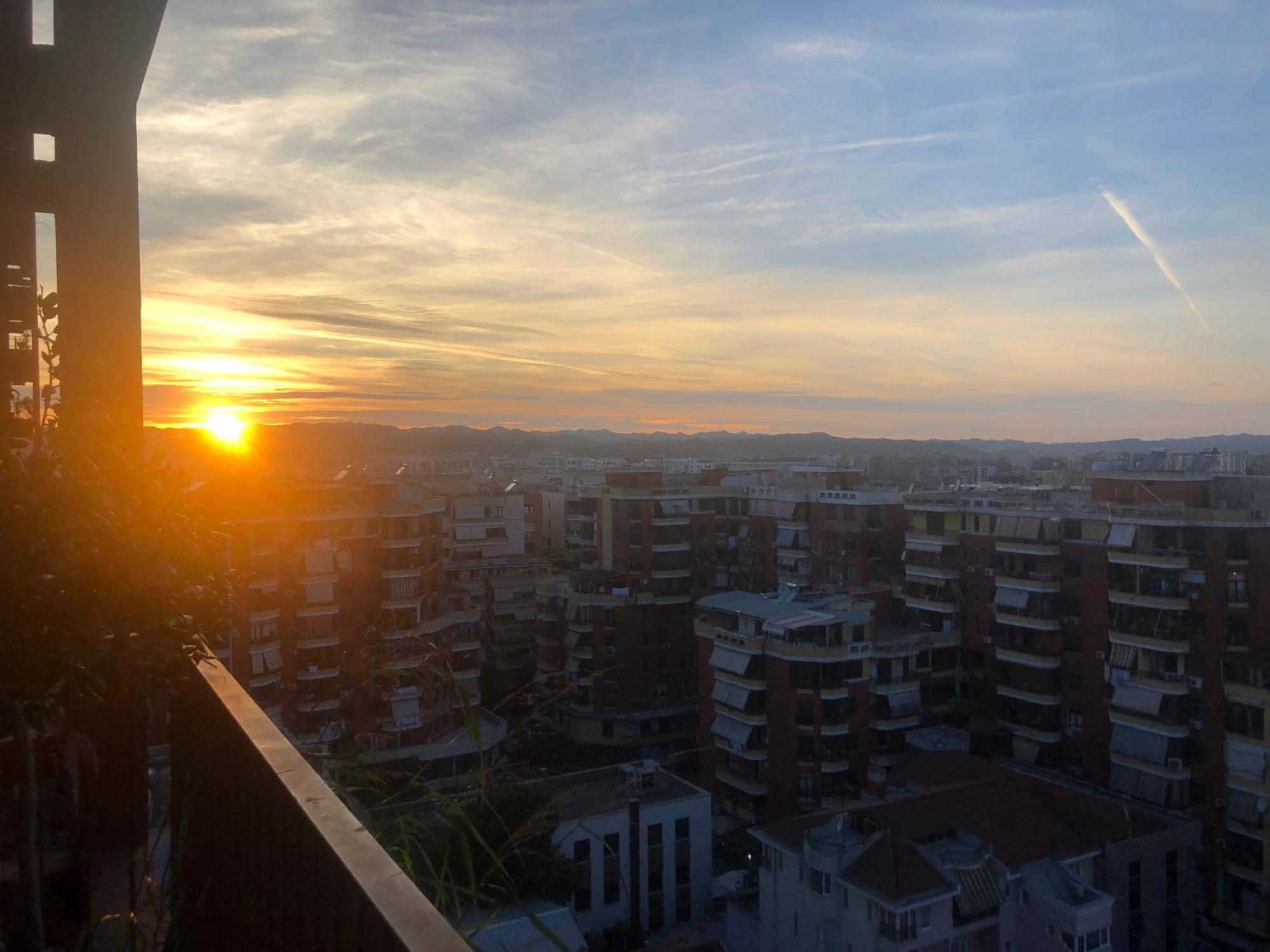 Garden Building Luxury Apartment Тирана Екстер'єр фото