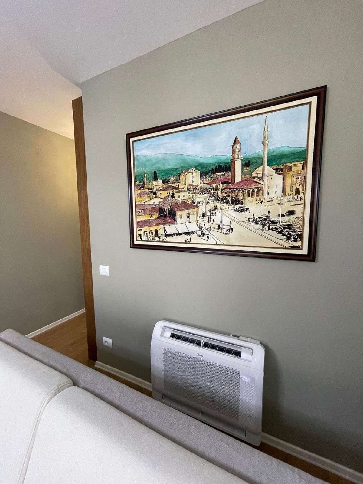Garden Building Luxury Apartment Тирана Екстер'єр фото