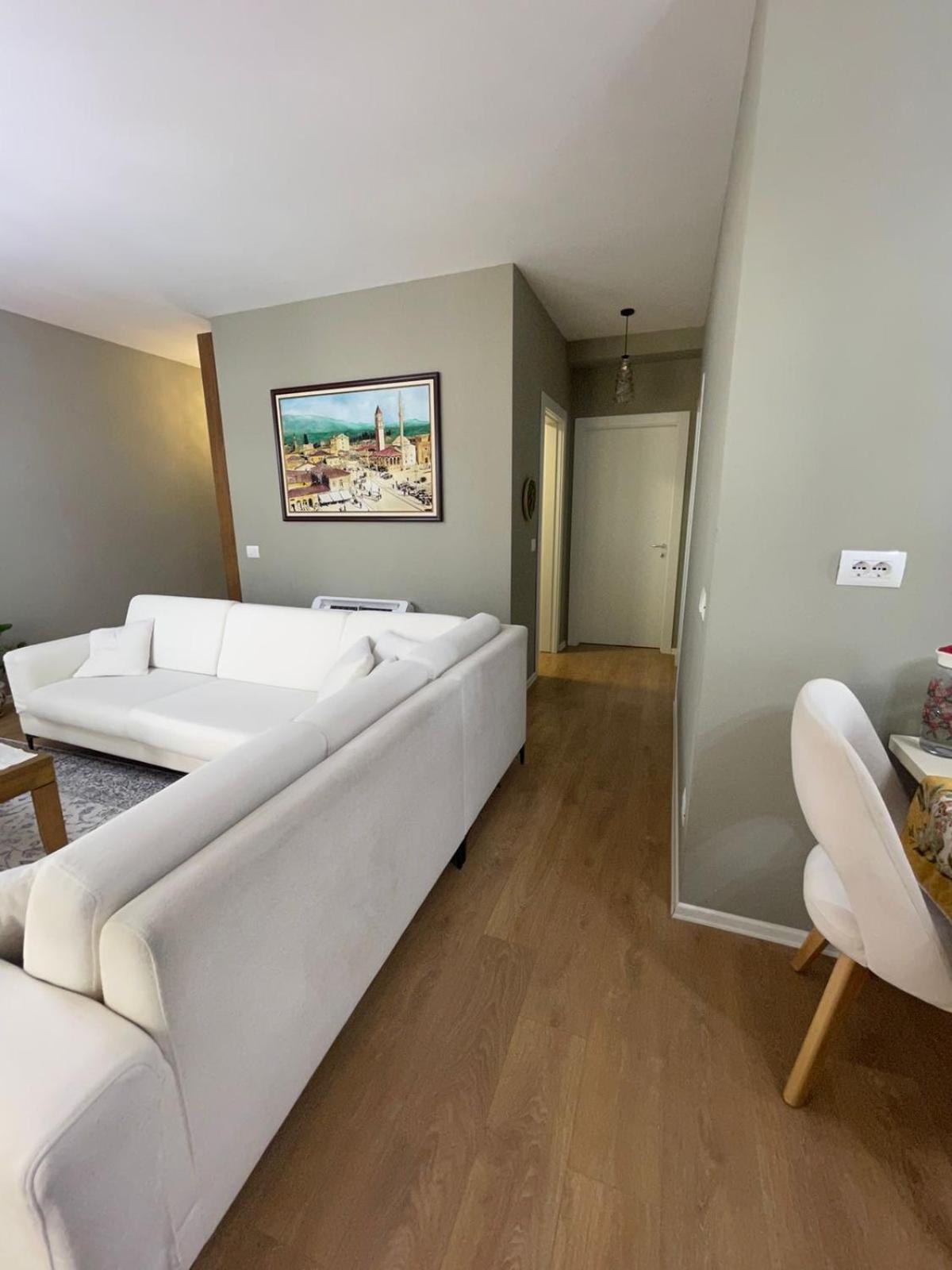 Garden Building Luxury Apartment Тирана Екстер'єр фото